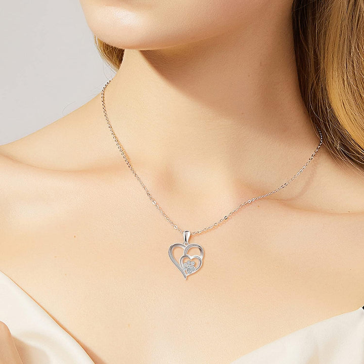 Paw Heart - Elegant Silver Necklace