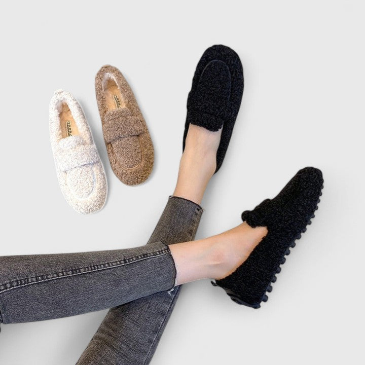 Victoria | Warm Slippers with Elegant Design